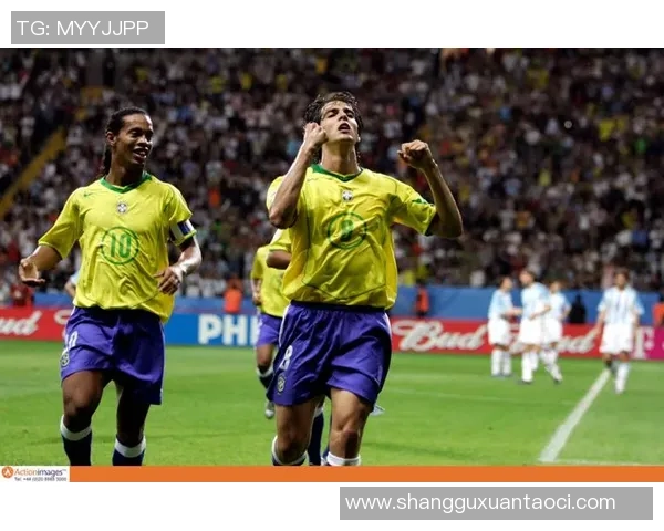 孤独的绿茵传奇:揭秘那些远离社交生活的足球明星们